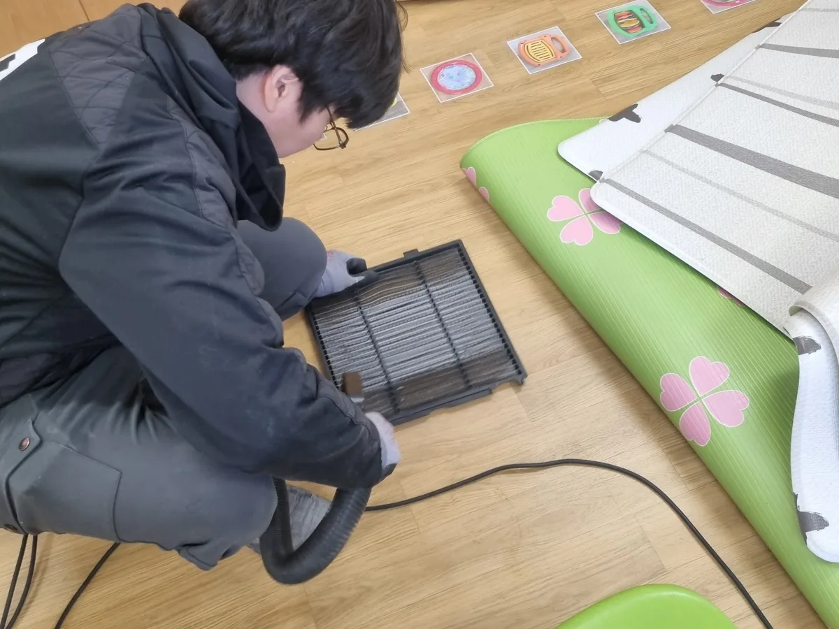 제물포구 사동 놀이방 낮잠실 장비 주변 정밀 위생청소 사례 - 행진크린