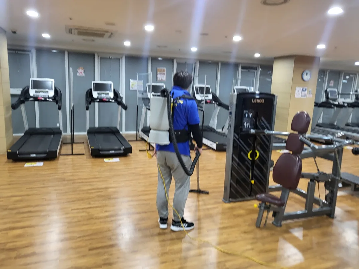 제물포구 사동 헬스장 샤워실 장비 주변 정밀 위생청소 사례 - 행진크린